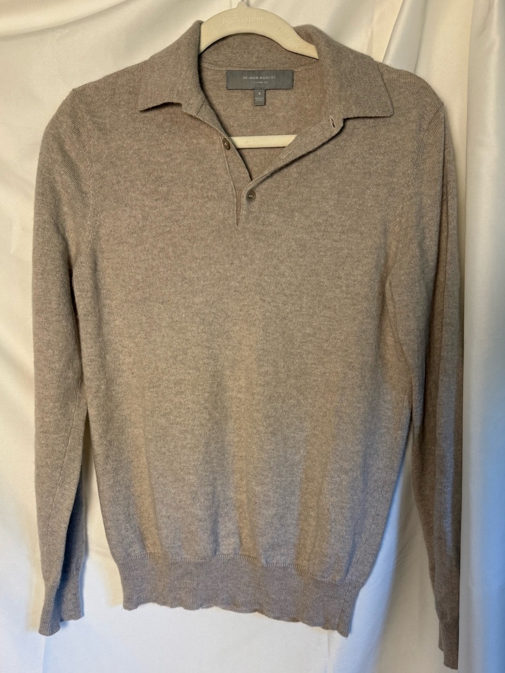 Like New Neiman Marcus Cashmere Luxury Pull Over Tan Sweater Size S
